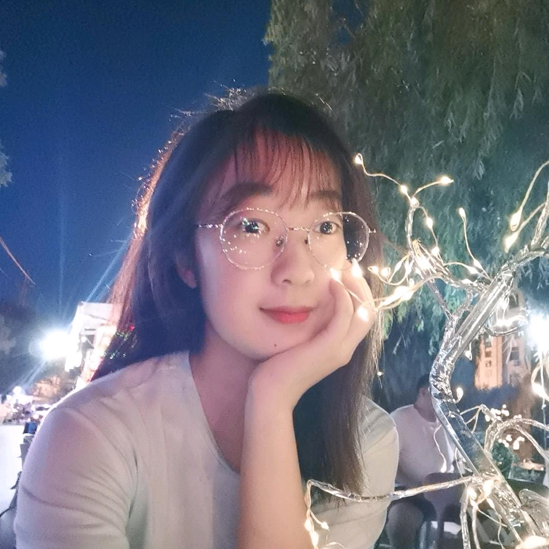 一个🍓草莓怪