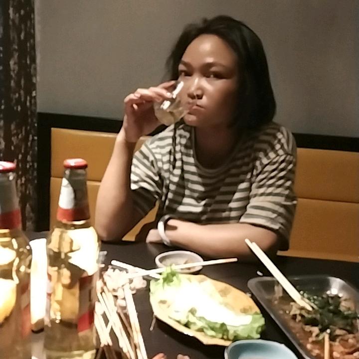 陈依依