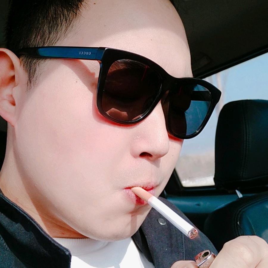 邓灬先生