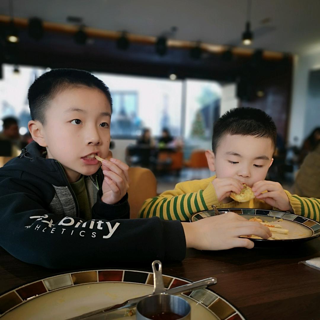 老子足球与小子篮球