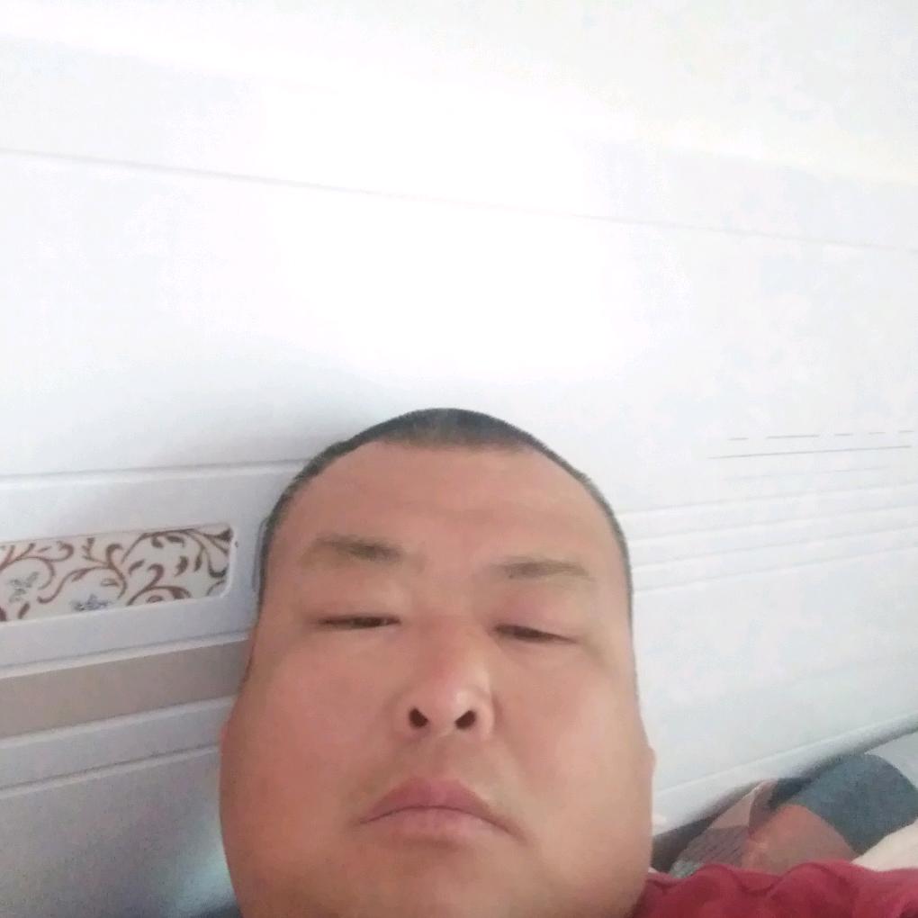 任伟