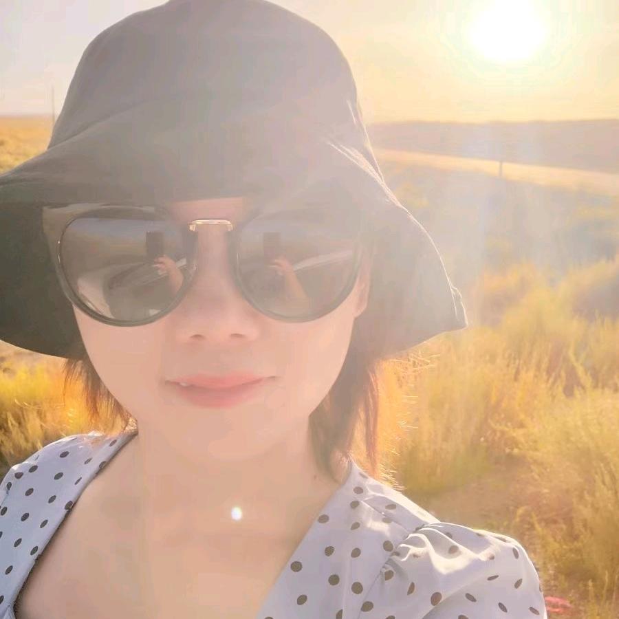 霸州爱漫时壁纸壁布