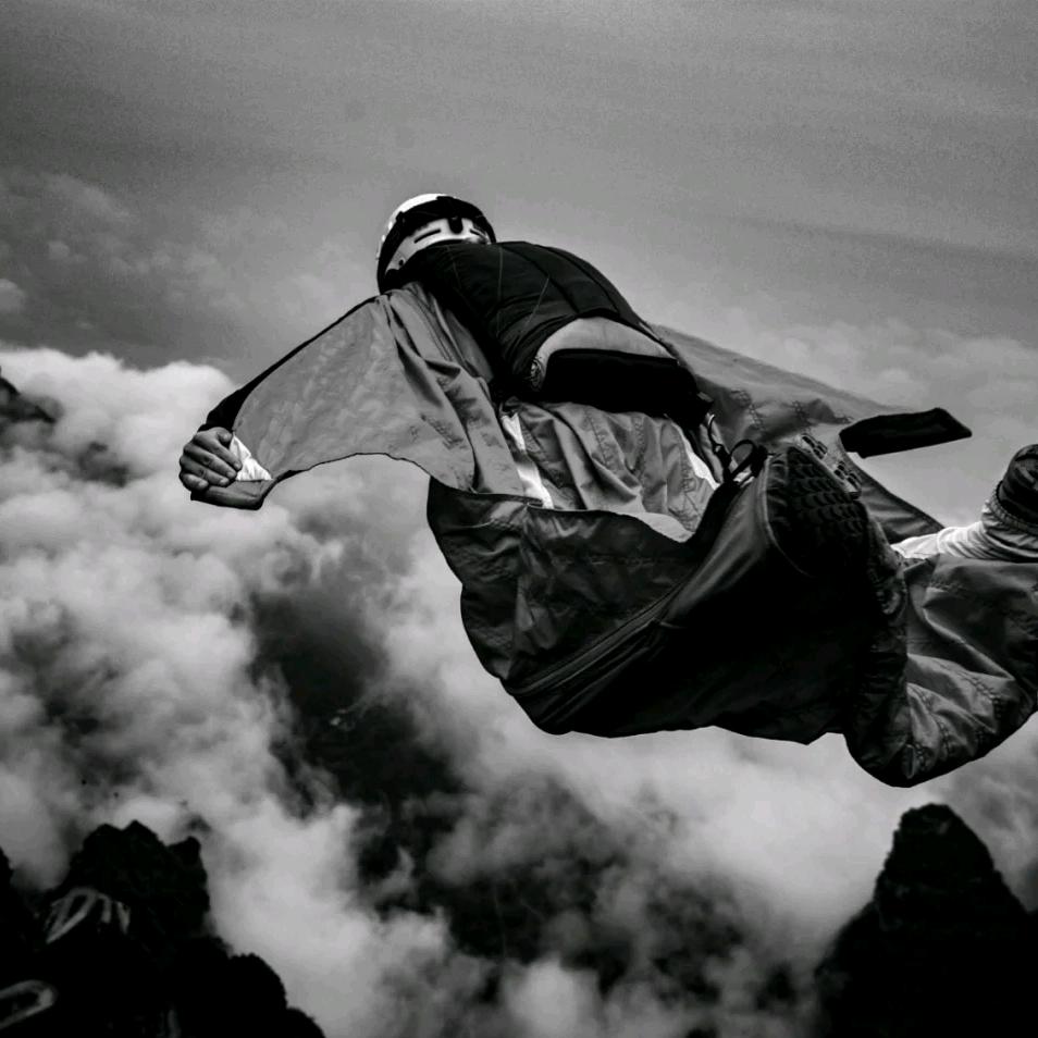 ☡ 🍃逗比南波万 💥