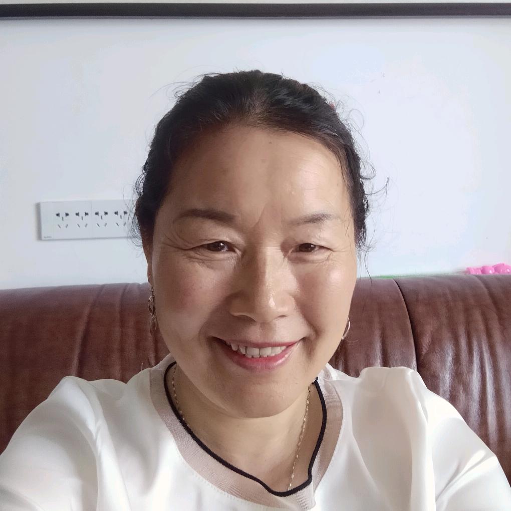 乔大姐(爱唱歌)