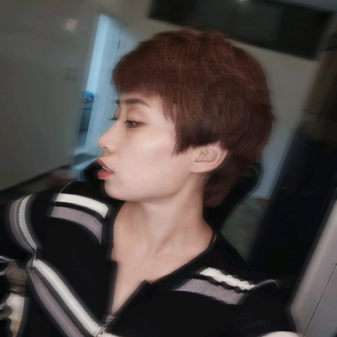 喝可乐的猫咪呀🐱