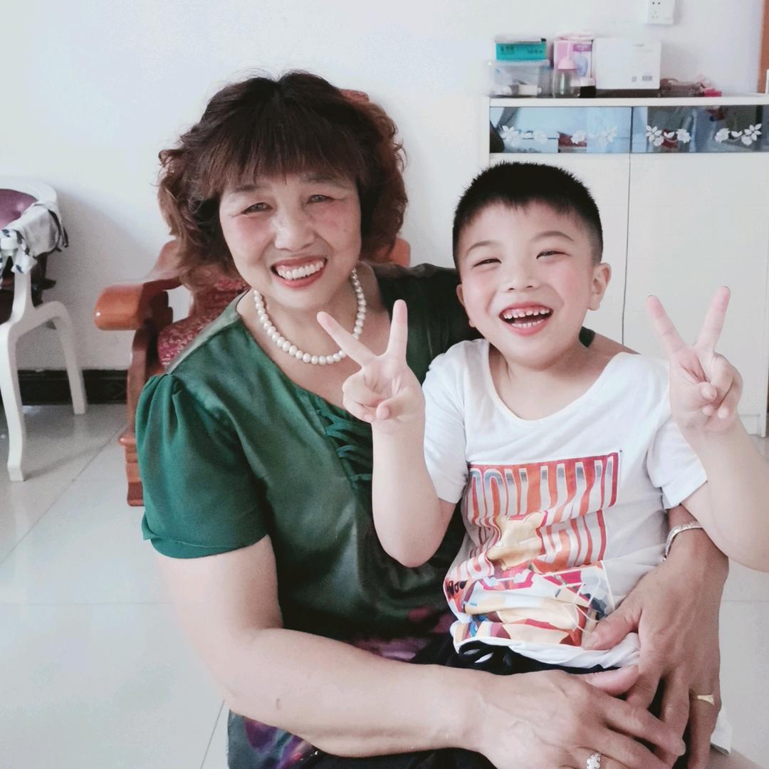 爱💃的老太太