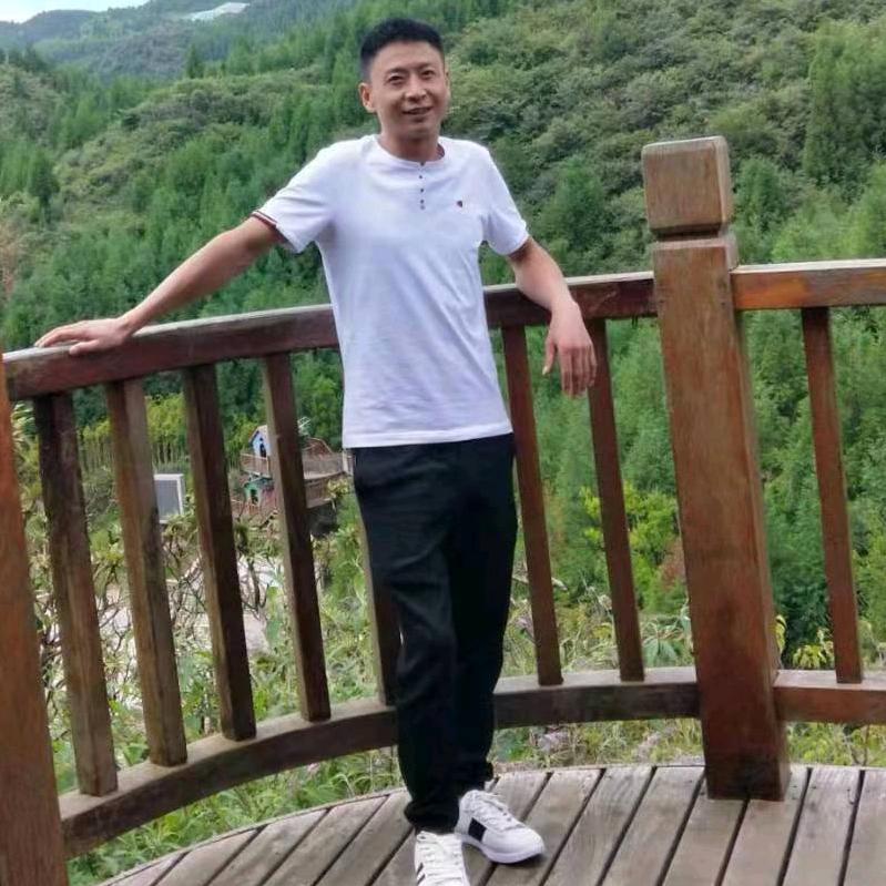 单身一人，独自飞