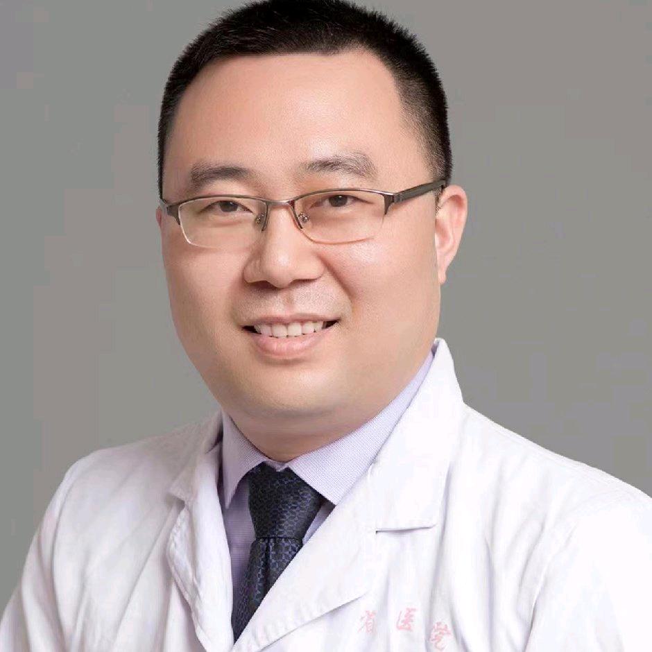 骨科专家曹臣博士