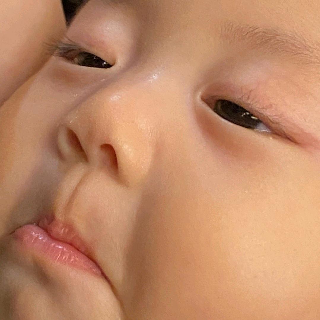菠萝菠萝-