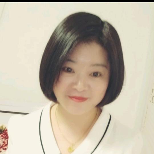 家人们好商品在，橱窗里需要的可以进去看看
