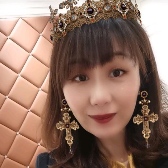 李泽含