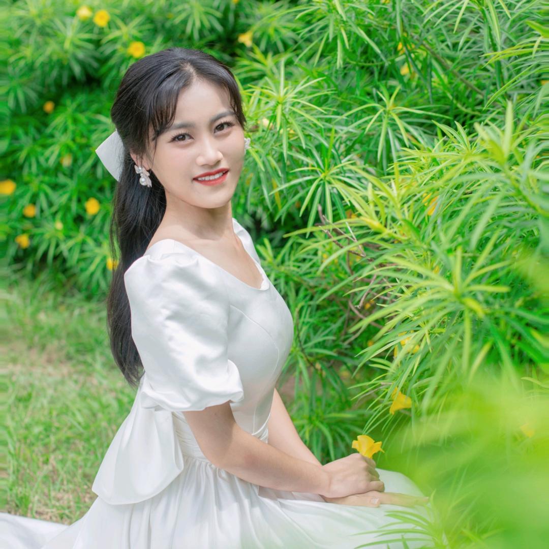 ༺❀ൢ小燕子❀ൢ༻