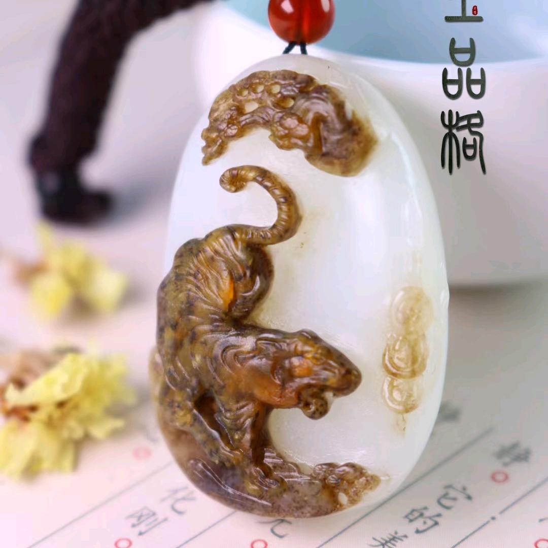 雨中百荷