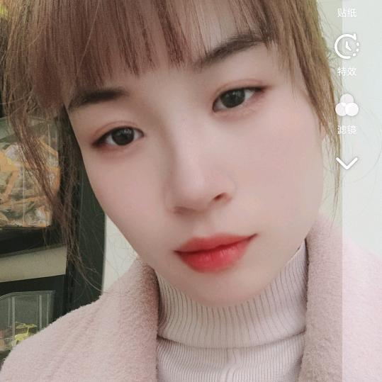 🍀🍀一抹浅笑