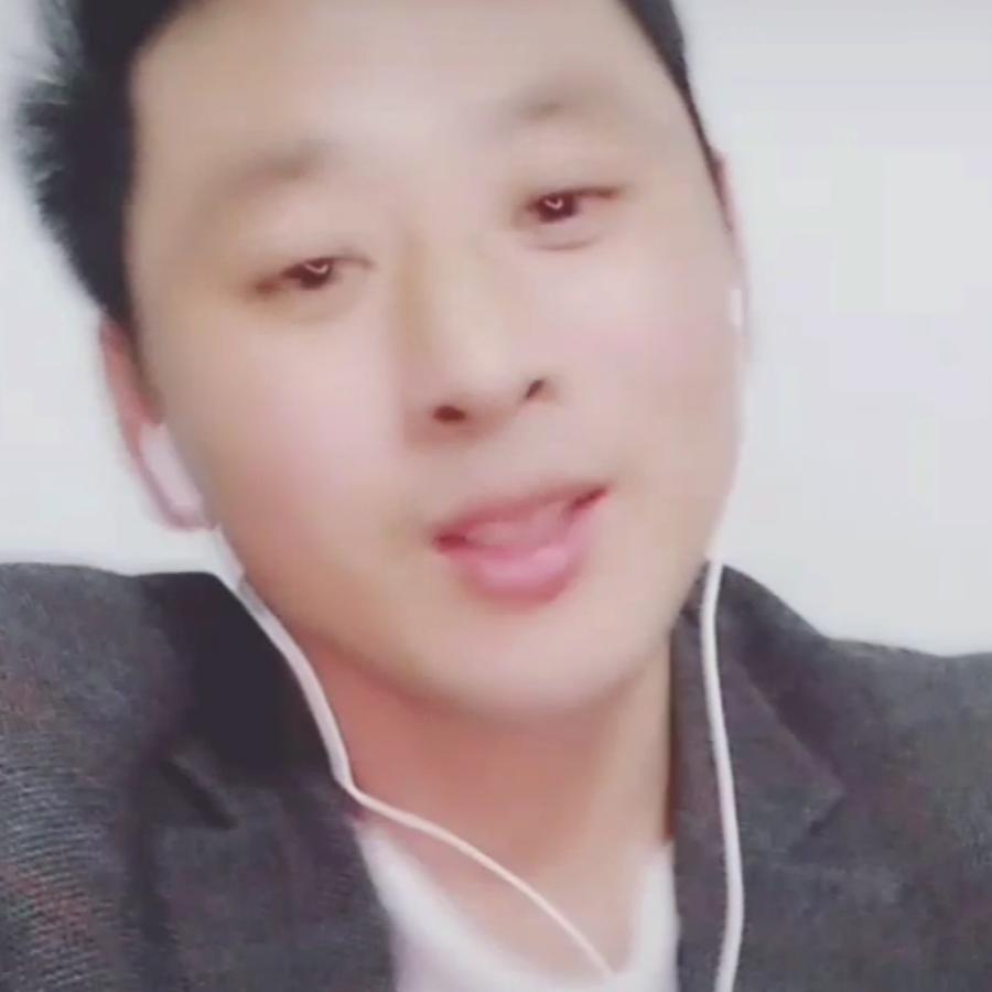刘平