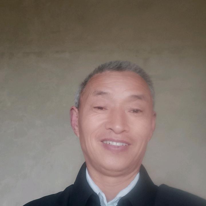 盛行辉