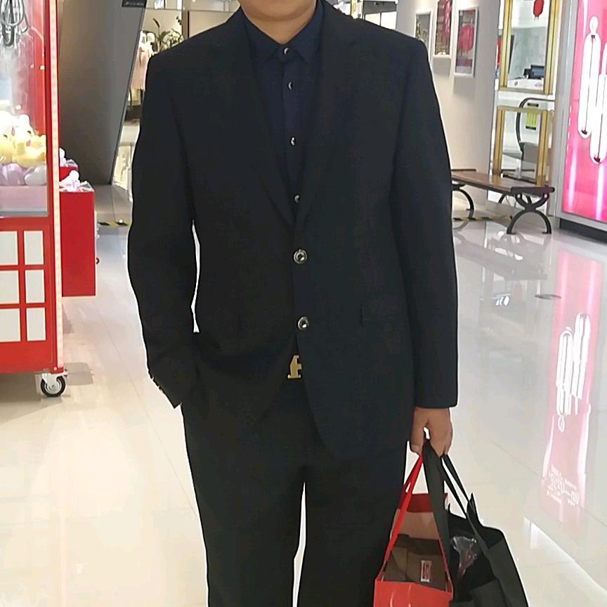 不忘初心，牢记使命。