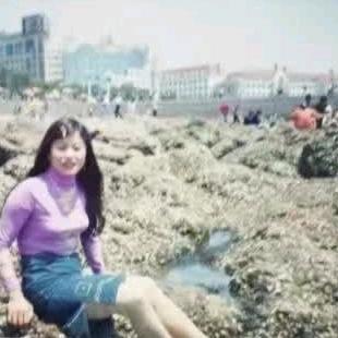强欣怡