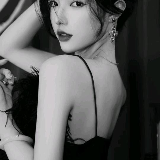 _@莉