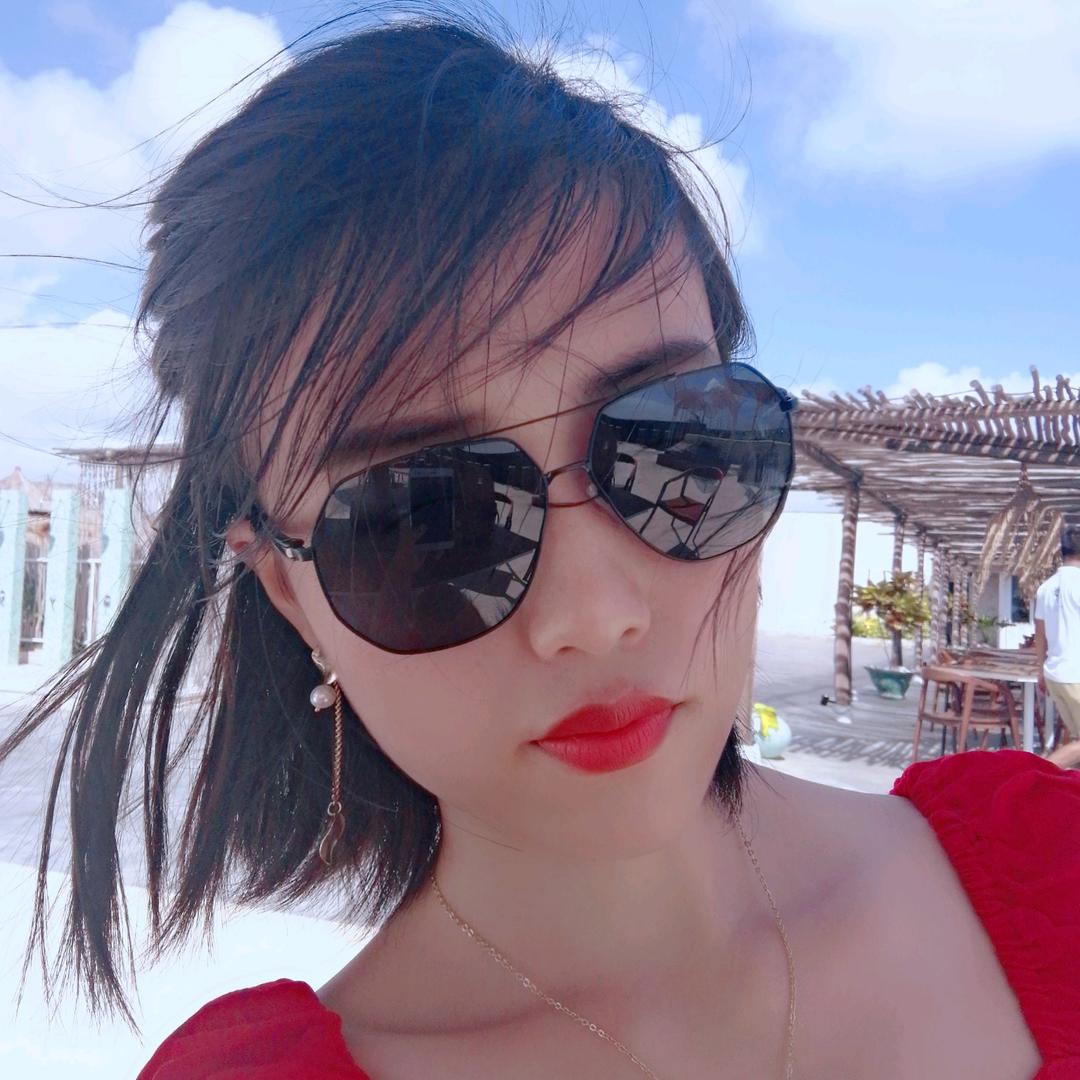 黄小仙（Lucky）