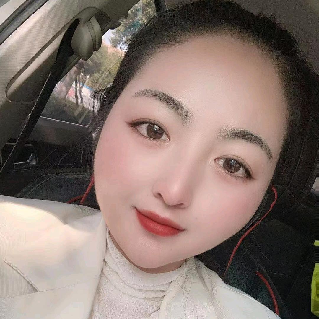 小闻同学吖