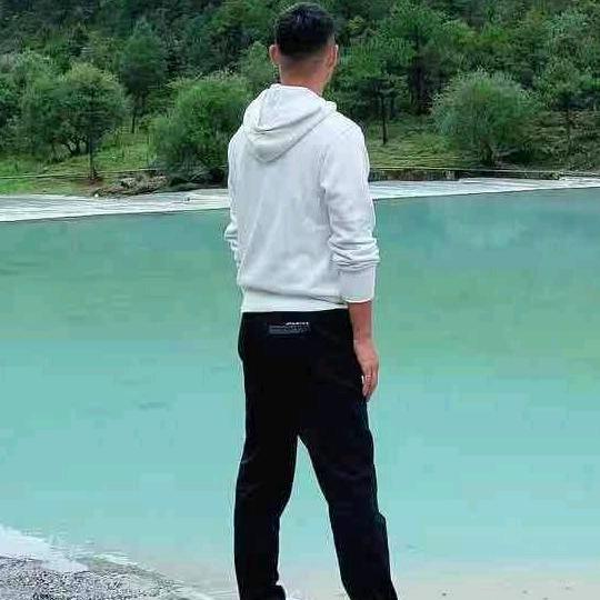 低调