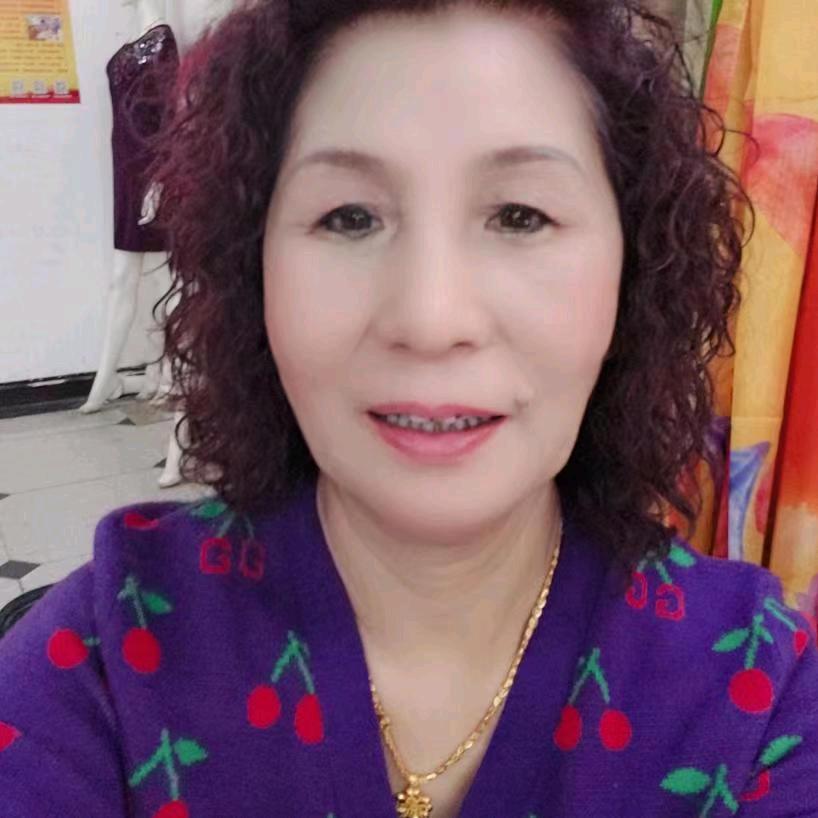 玉姐服飾下午2点半开播