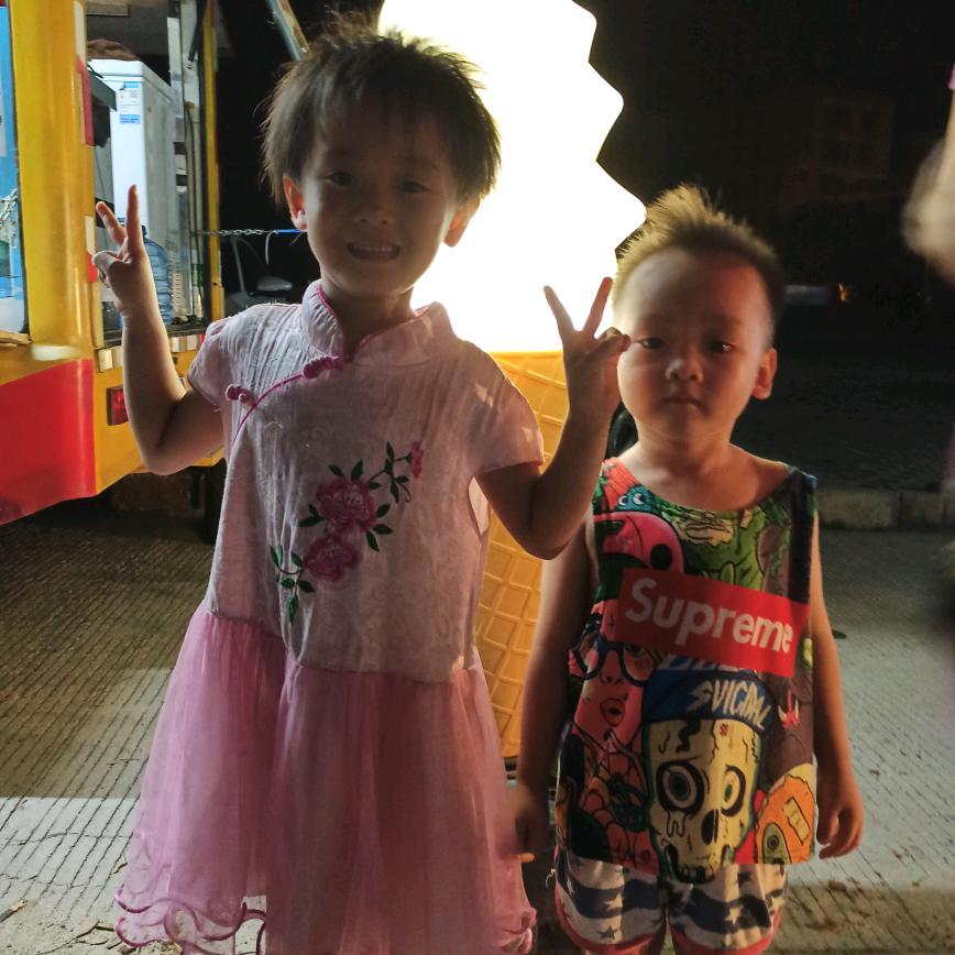 防盗网叮叮当刘玲玲