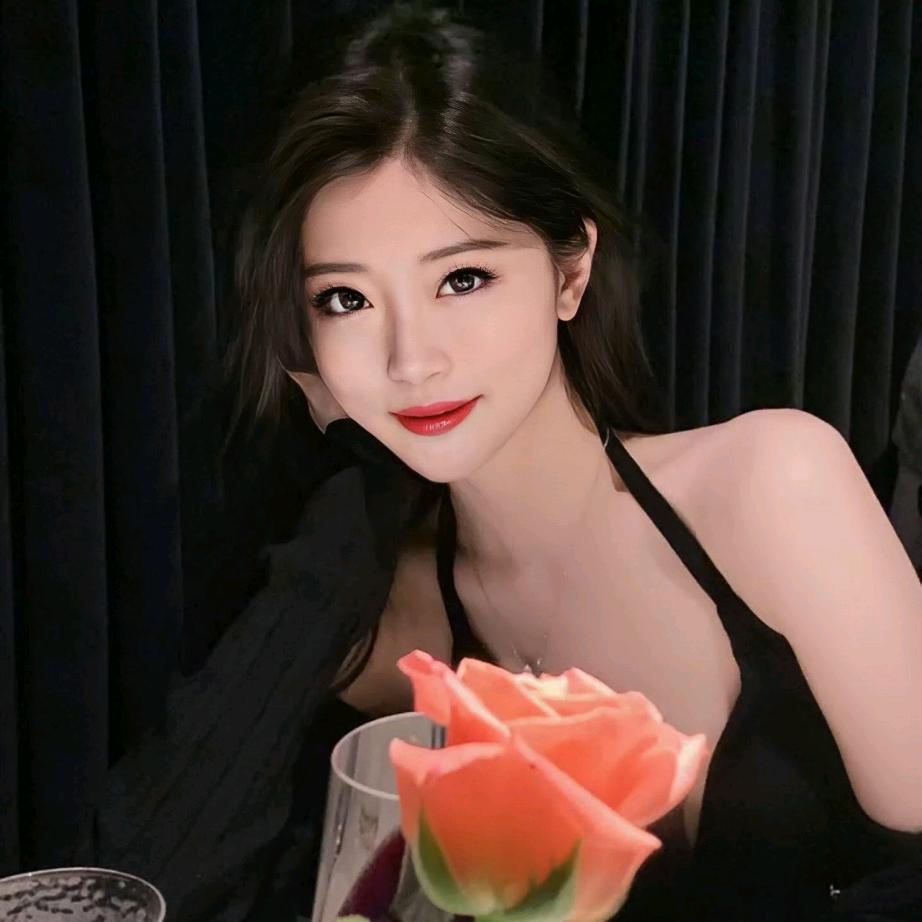 很单纯的小女人