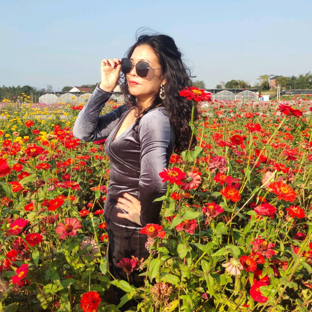 朵朵（中午12点半直播）