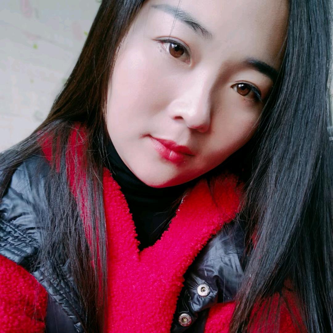 俊俏，大脸妹