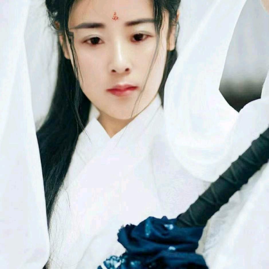 杨洋得伊