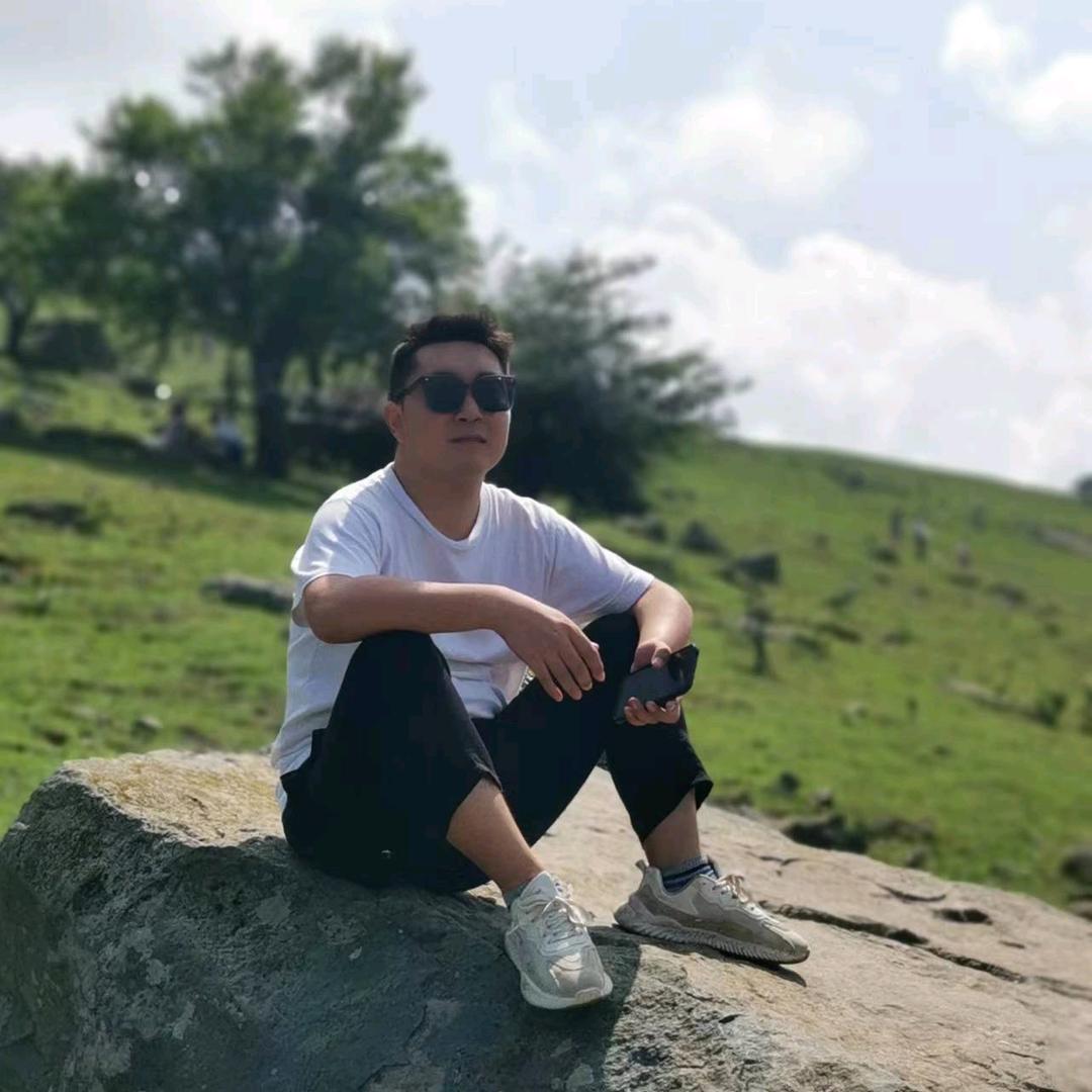 卢氏狂人广告