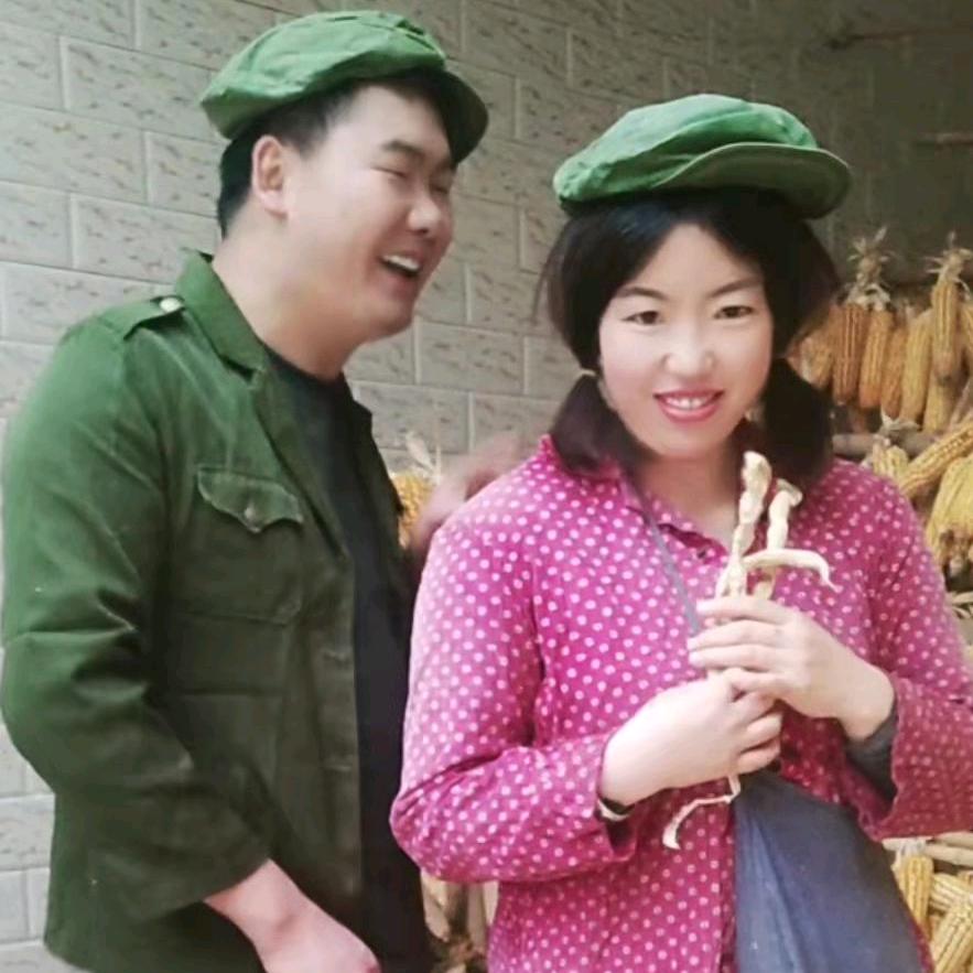 憨厚夫妻