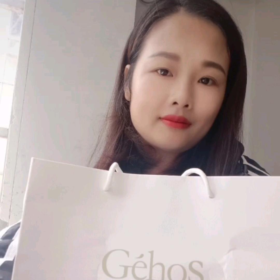 @向琼