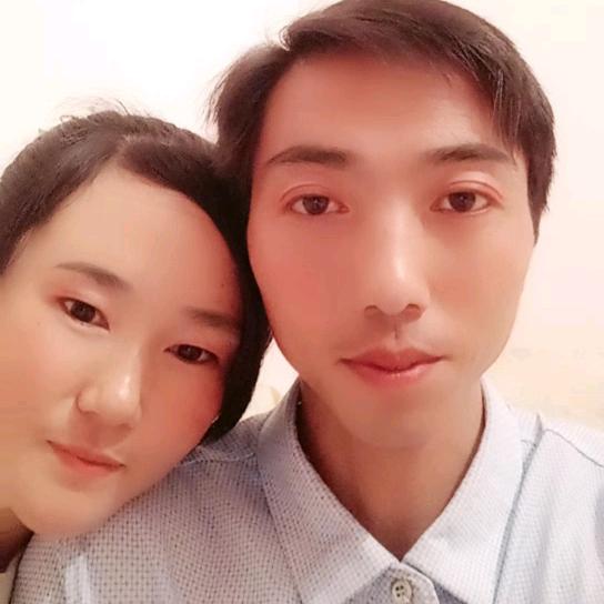 胡权夫妻电子琴