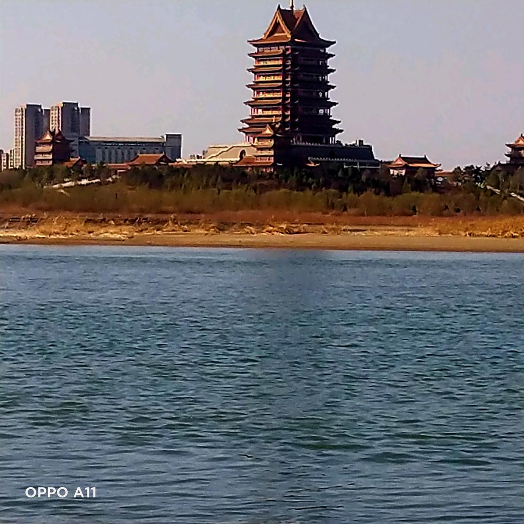 愿你是道光，我愿成为追光者