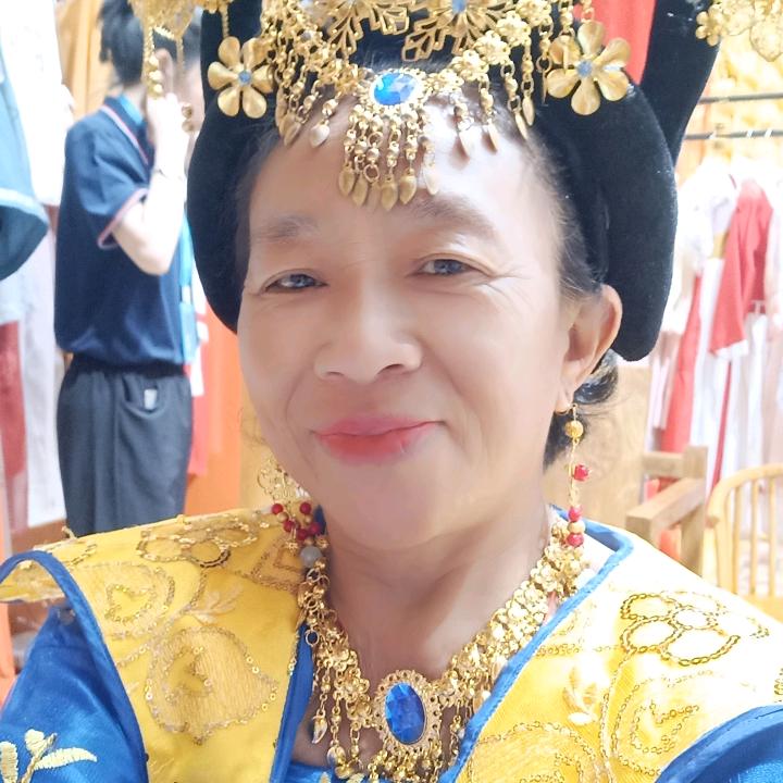 罗琴