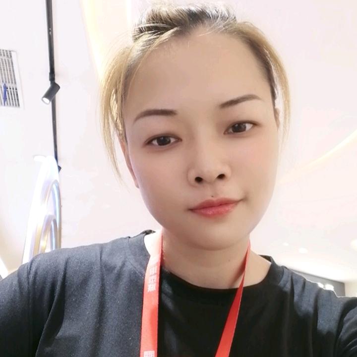 我爱飞飞和小黑