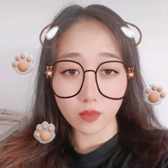 闪闪《橱窗好物》