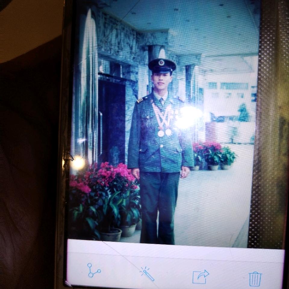 一连吴细坤