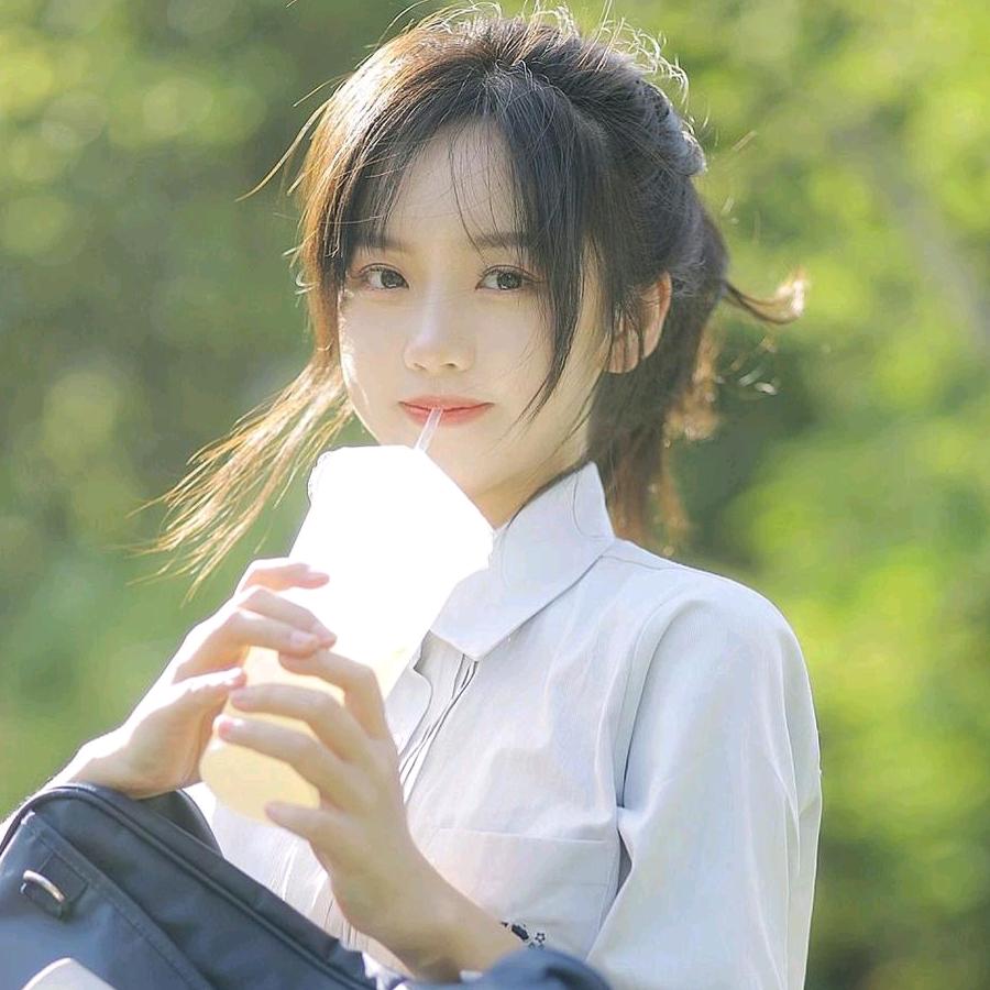 琳琳吖（早6:50首播）