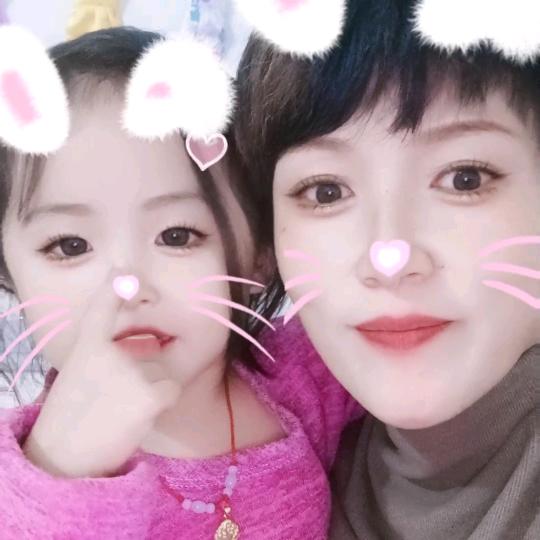 戚小妞和奶奶的日常生活