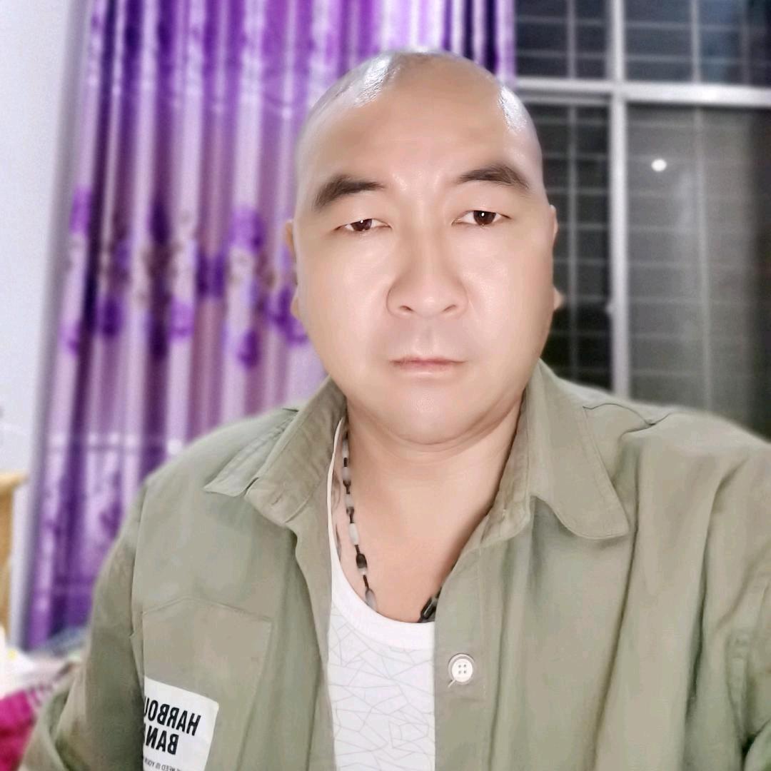 西峡光头哥
