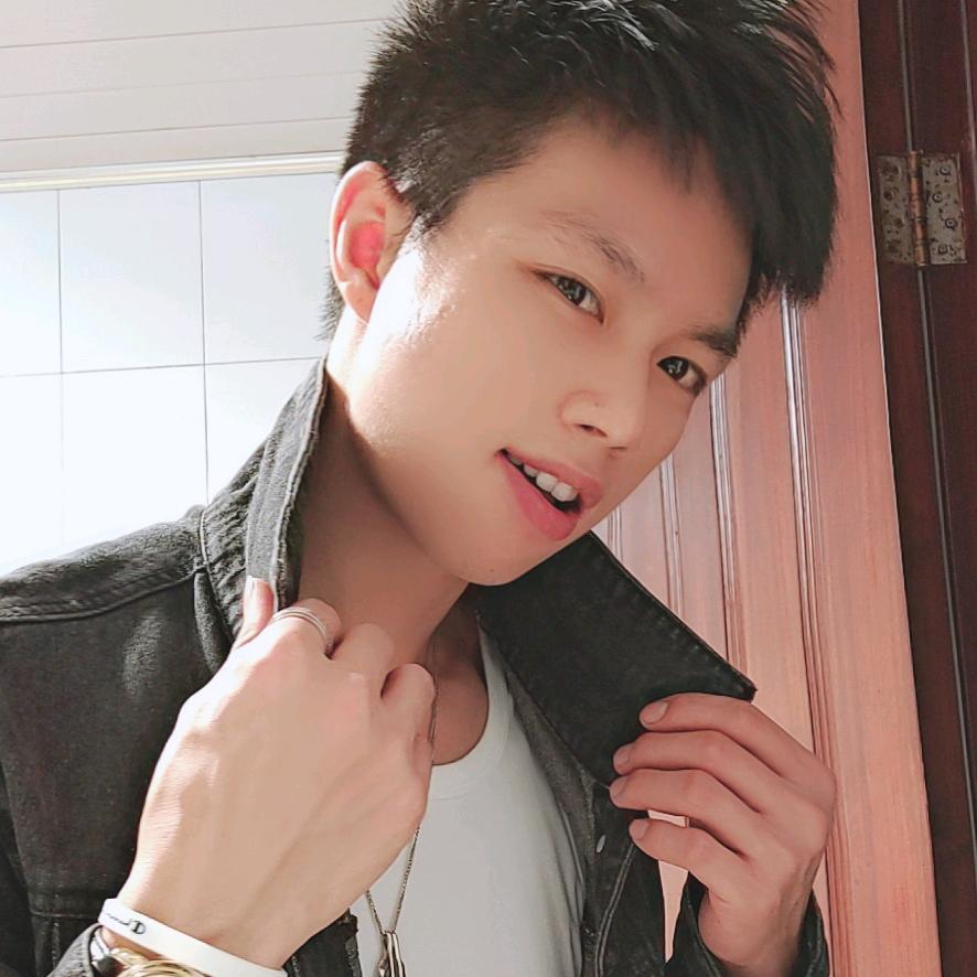 筱龙