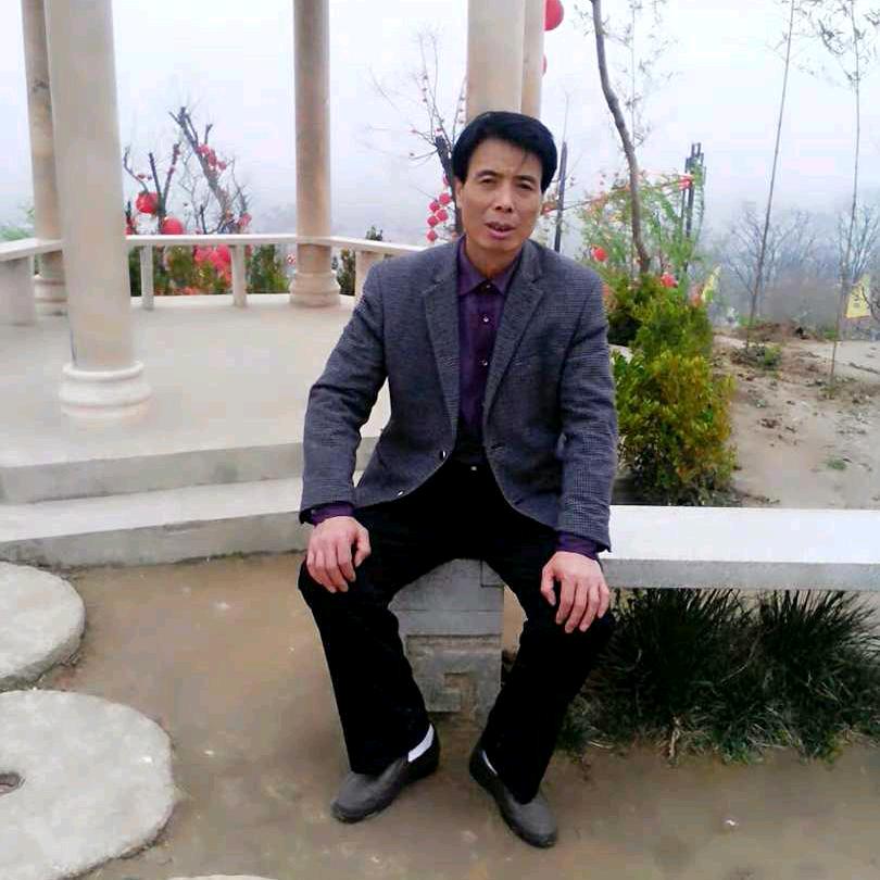 老李剪影