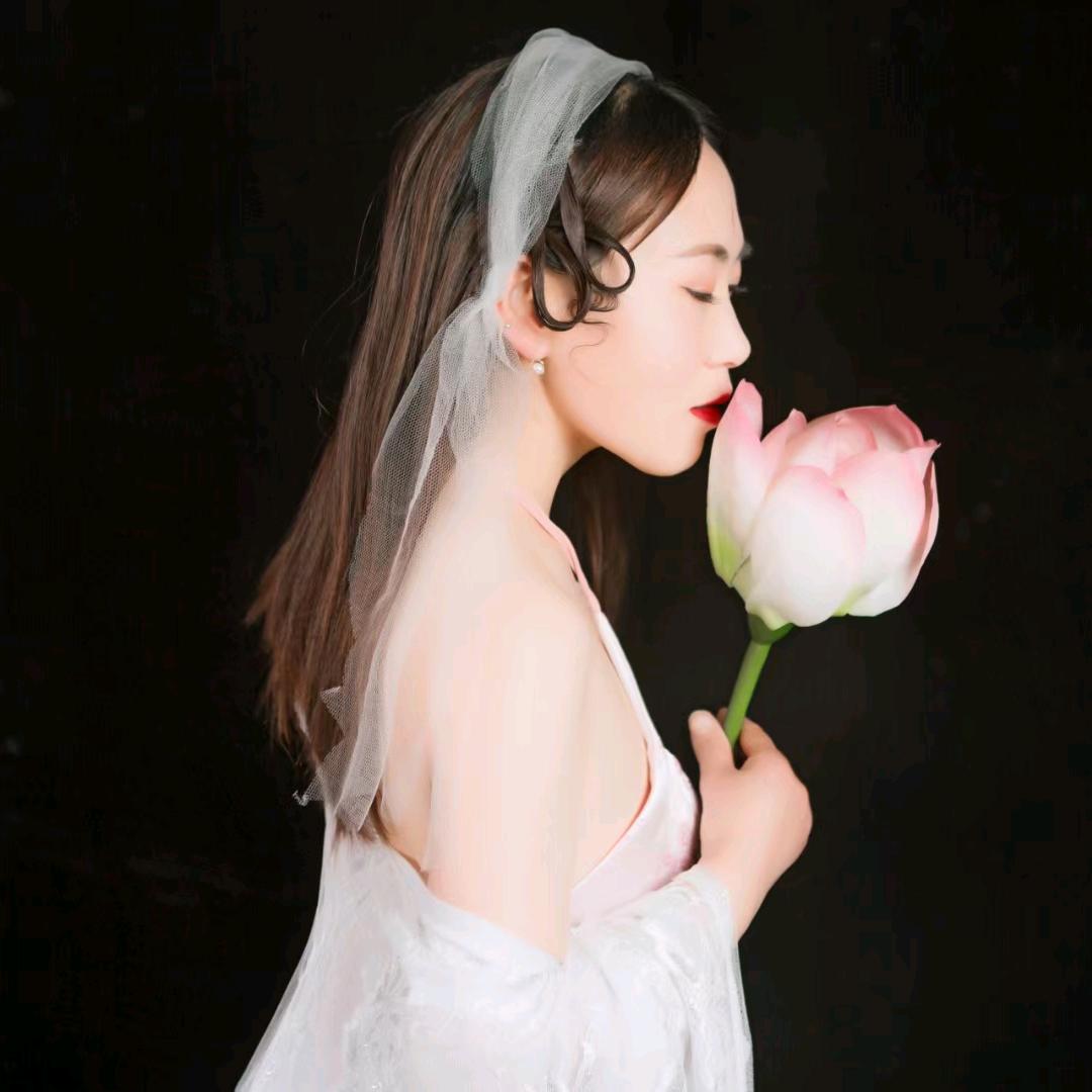 玉耳阁《专业采耳》
