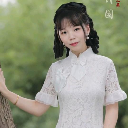 水面如镜