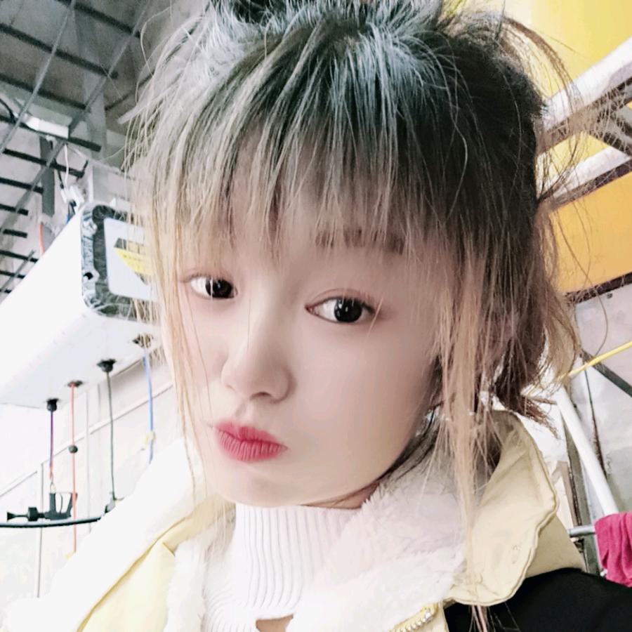 小莉莉
