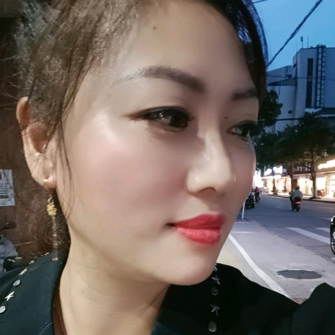 华姐爱晨跑